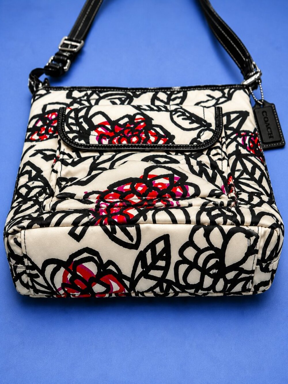 COACH Poppy Floral Graffiti Glam Crossbody Shoulder Bag with Hang Tag - 2011 Y2K - Picture 2 of 16